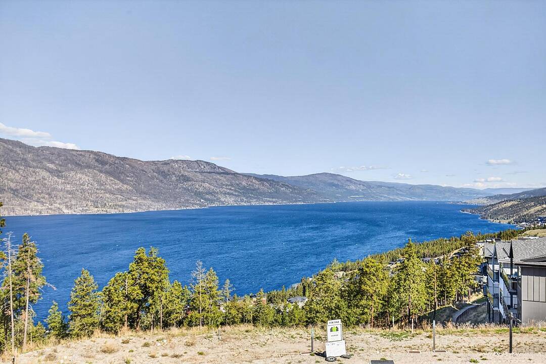 3276 Aspen Lane, Kelowna, British Columbia
