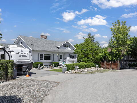 660 Sparrow Road, Kelowna
