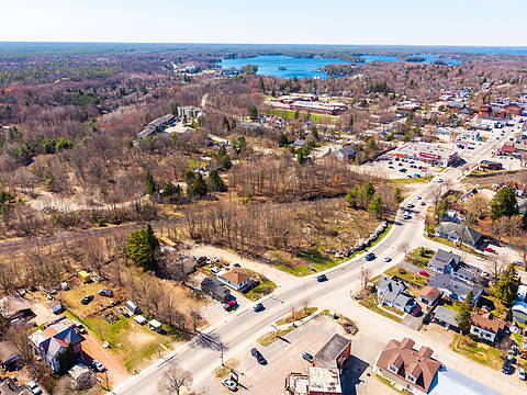825 Muskoka Road South, Gravenhurst