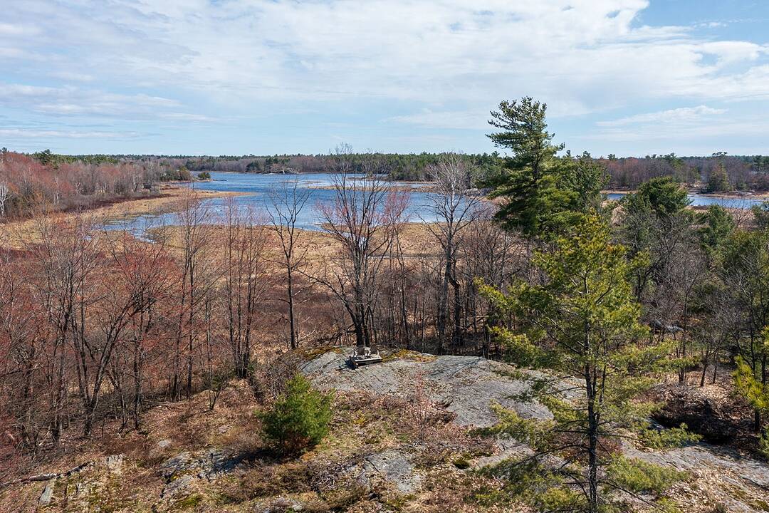 8 Worsley Lane, Carling, Ontario