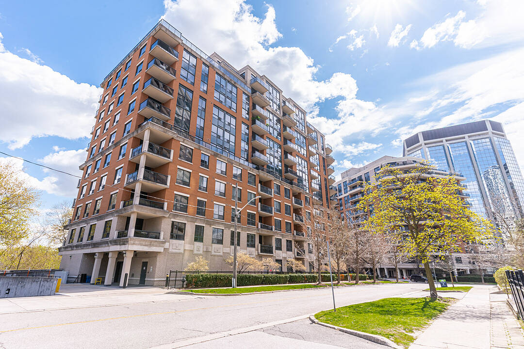 1 Lomond Dr #705, Toronto, Ontario