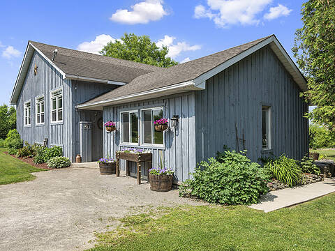 541 Pioneer Rod, Merrickville-Wolford
