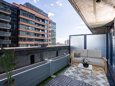 36 Lisgar St #903E, Toronto