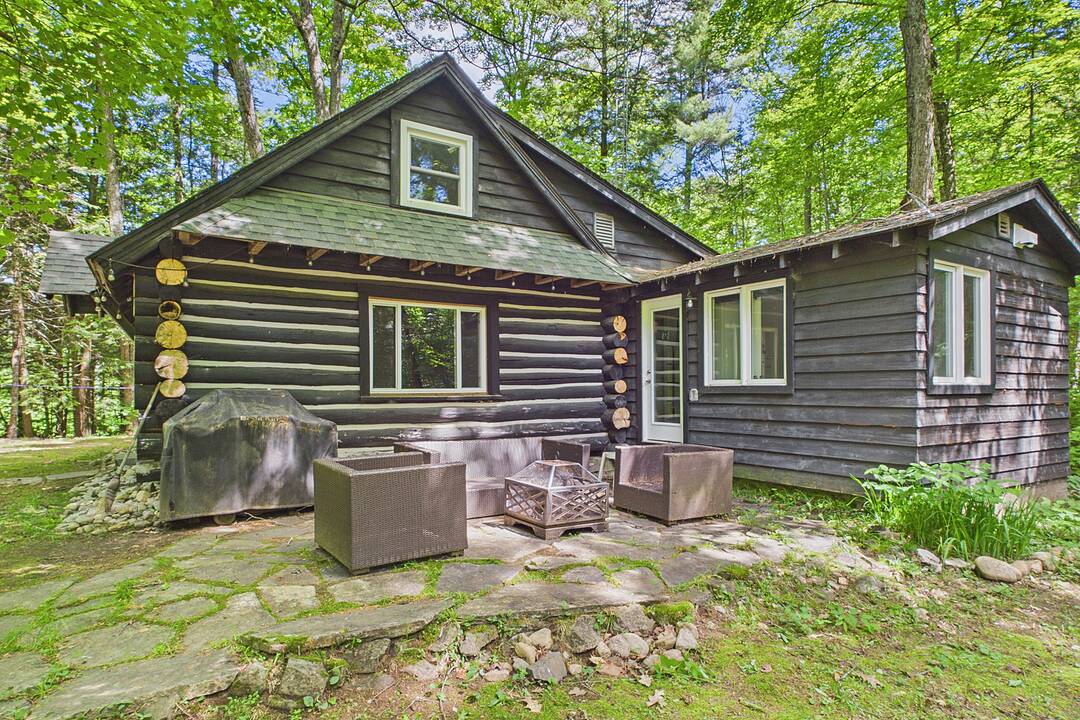 1100 Old Highway 117, Lake of Bays, Ontario