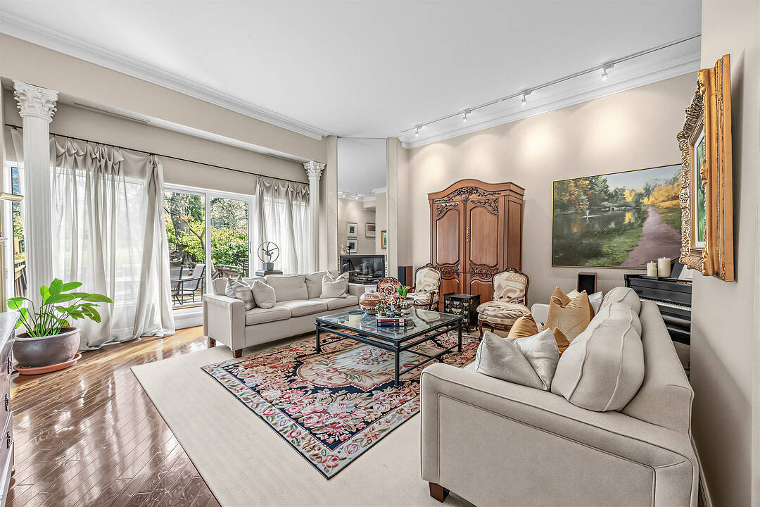 473 Spadina Rd, Toronto, Ontario