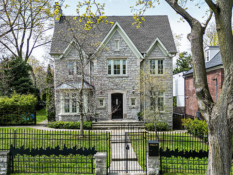 200 Glenayr Rd, Toronto