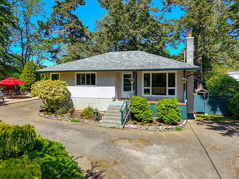 164 Island Highway, View Royal