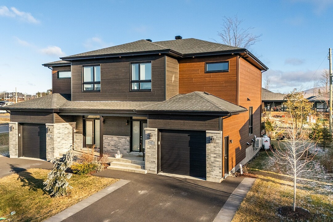 255 Rue Natura, Apt. 3, Bromont, Québec