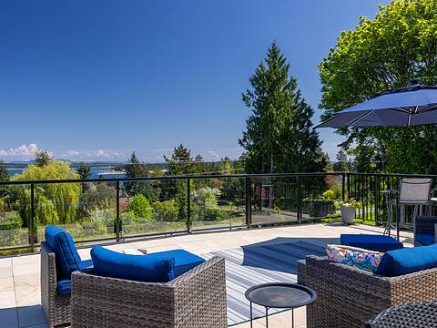 8630 Aldous Terrace, North Saanich