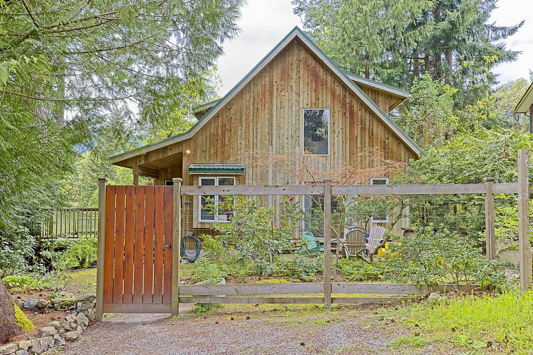 110 Village Terrace, Salt Spring, British Columbia
