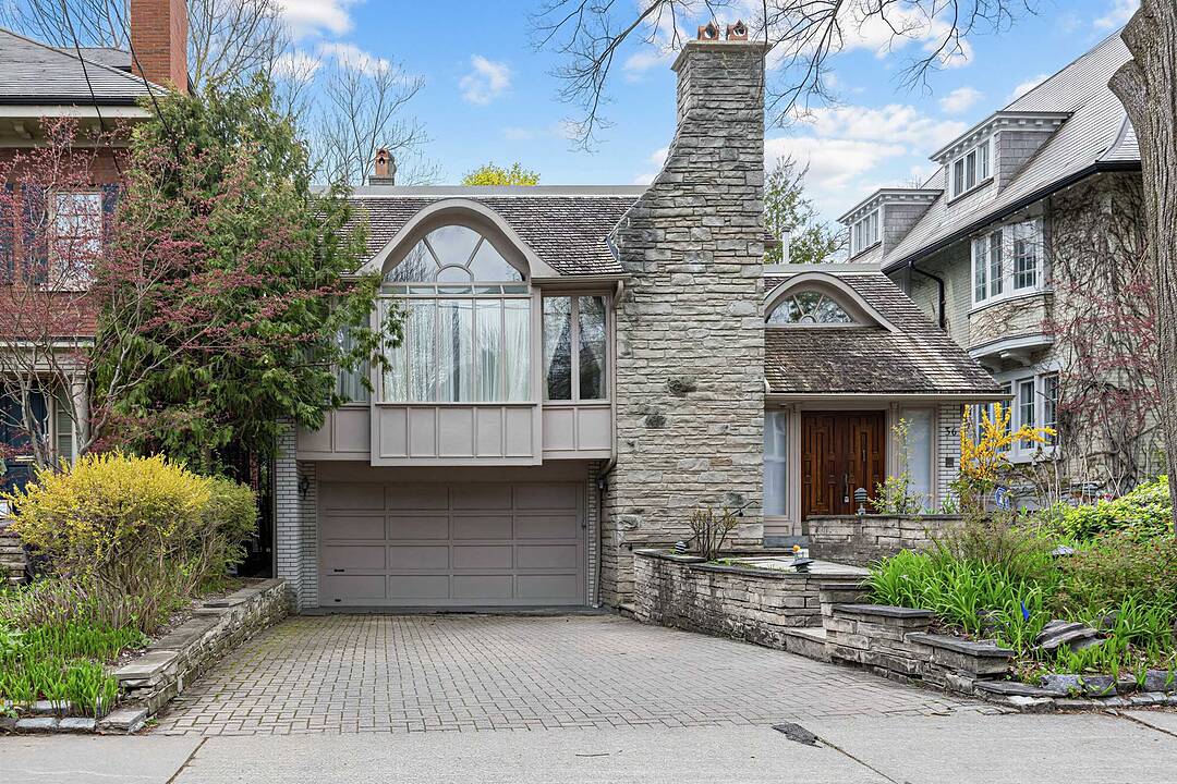 36 Hawthorn Ave, Toronto, Ontario