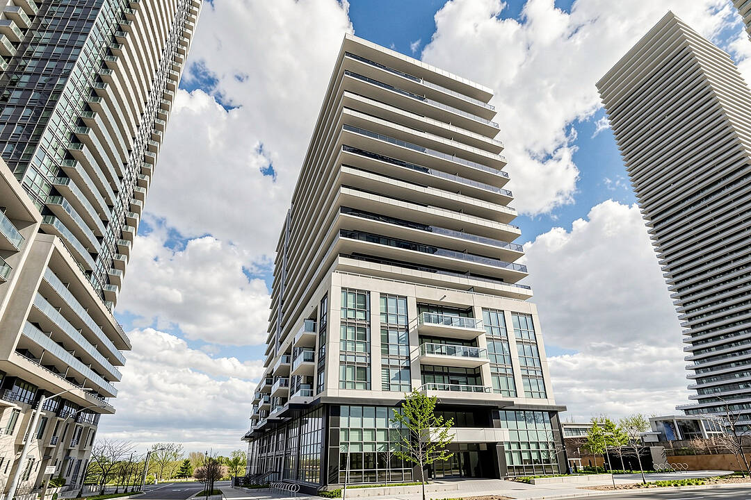 65 Annie Craig Dr #1201, Toronto, Ontario