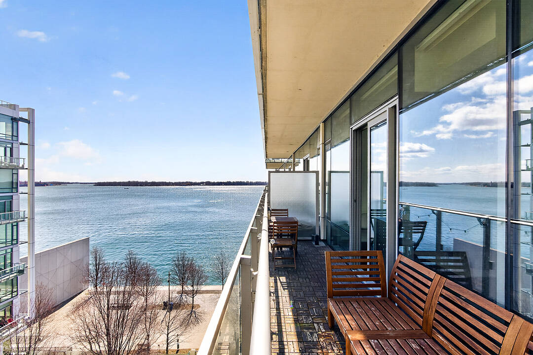 39 Queens Quay E #816, Toronto, Ontario