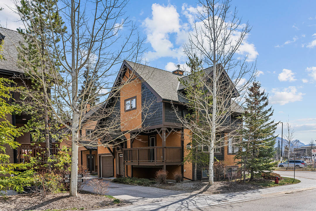 503-108 Armstrong Place, Canmore, Alberta