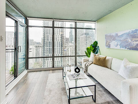 22 Wellesley St #2002, Toronto