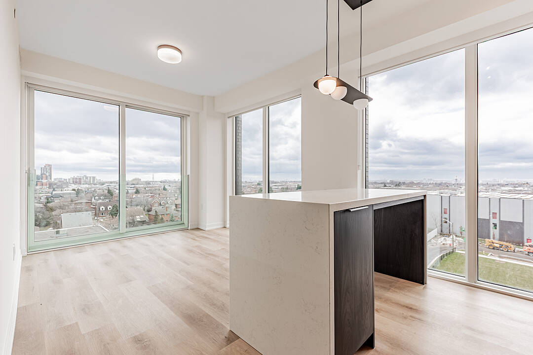 5 York Garden Way #608, Toronto, Ontario