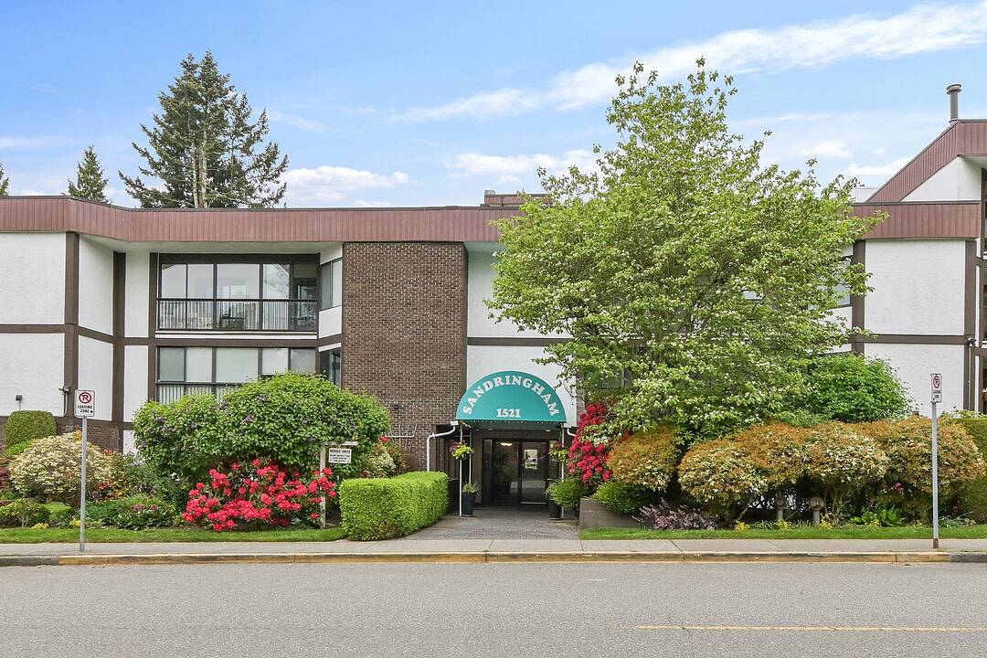 1521 Blackwood Street #210, White Rock, British Columbia