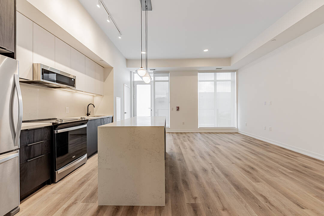 31 York Garden Way #104, Toronto, Ontario