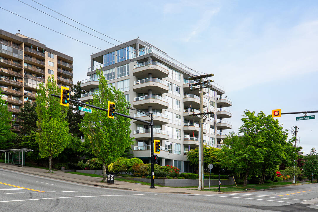 408 Lonsdale Avenue #203, North Vancouver, British Columbia
