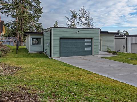 5416 Stellar Way, Sechelt
