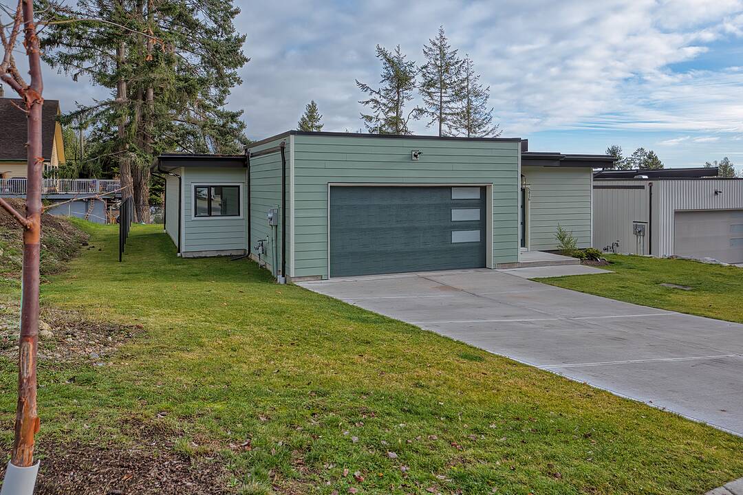 5416 Stellar Way, Sechelt, British Columbia