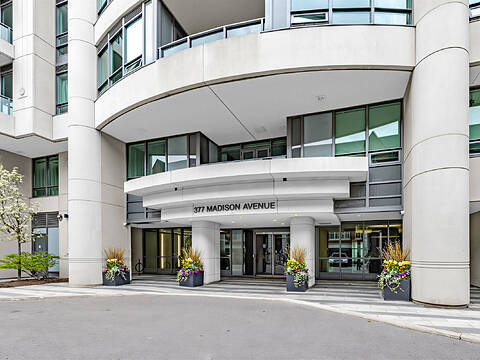 377 Madison Ave #714, Toronto