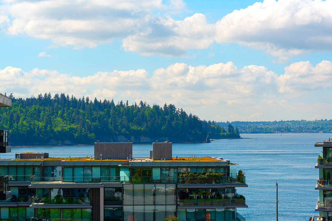1341 Clyde Avenue #701, West Vancouver, British Columbia