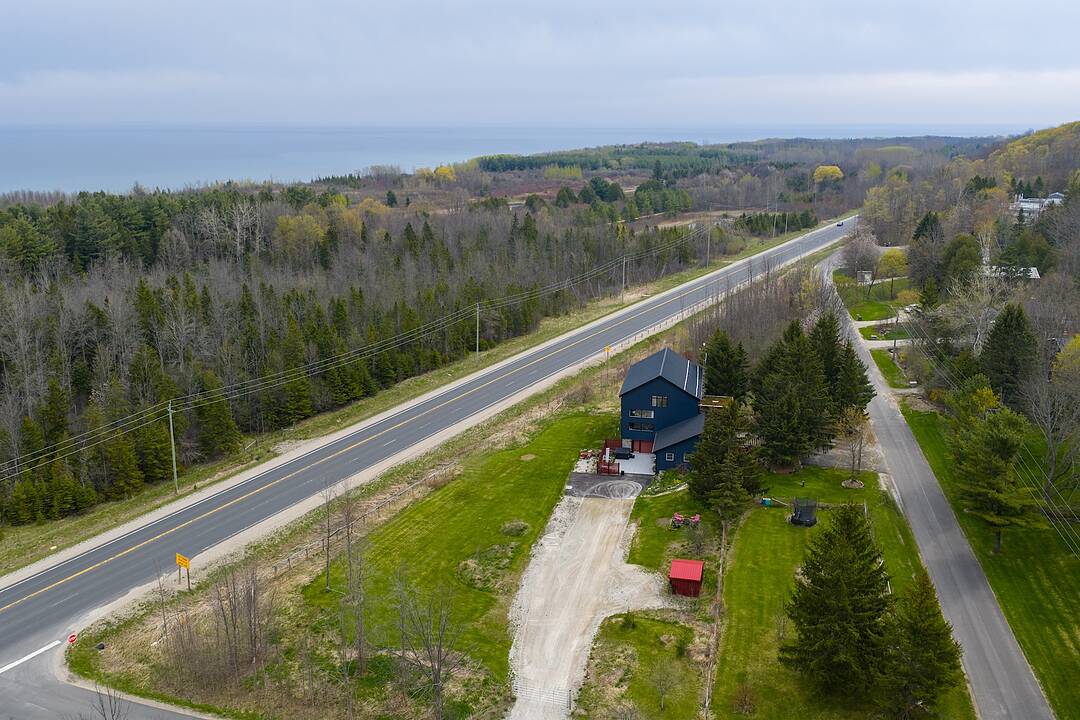 121 Old Highway 26, Meaford, Ontario