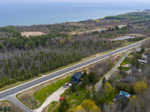 121 Old Highway 26, Meaford