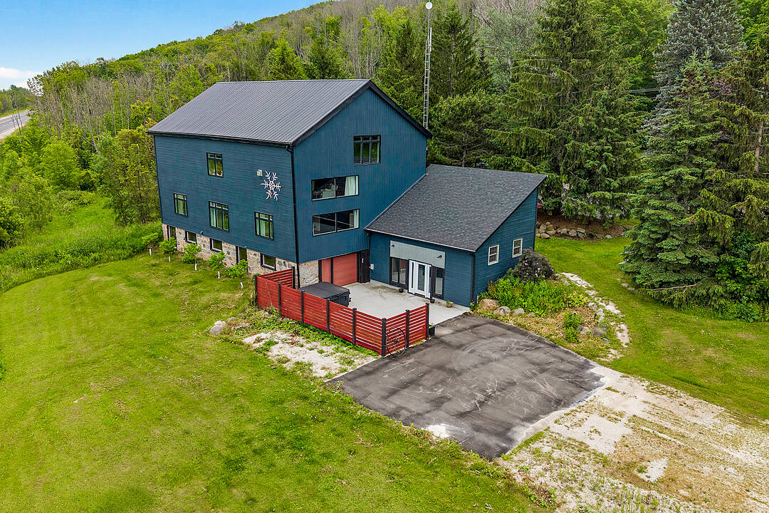 121 Old Highway 26, Meaford, Ontario