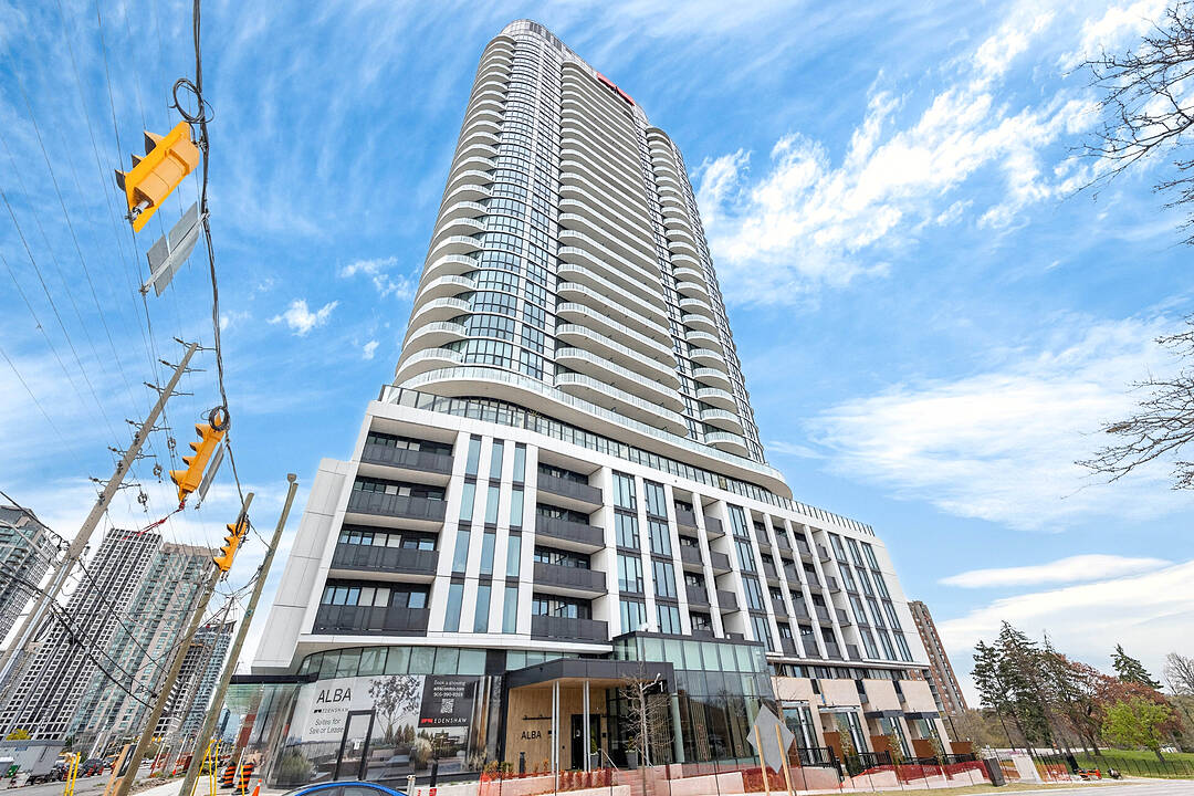 1 Fairview Rd E #1303, Mississauga, Ontario