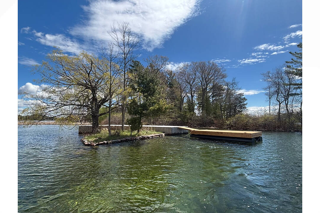 Island 17A, Gananoque, Ontario