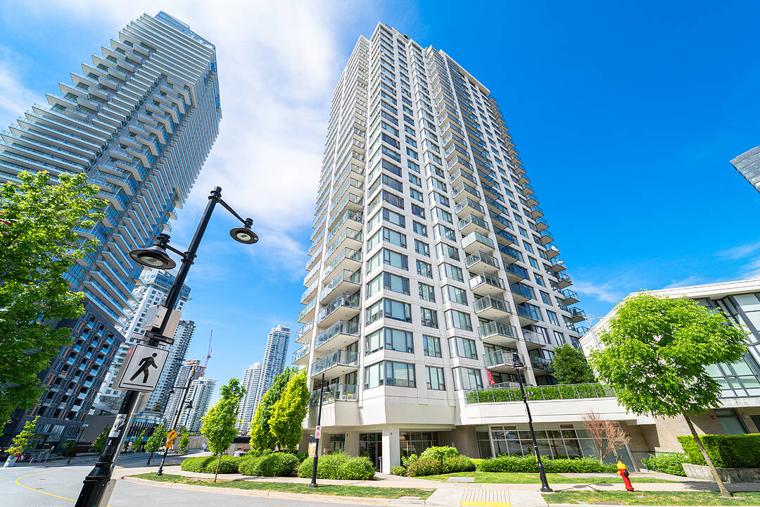 570 Emerson Street #705, Coquitlam, British Columbia