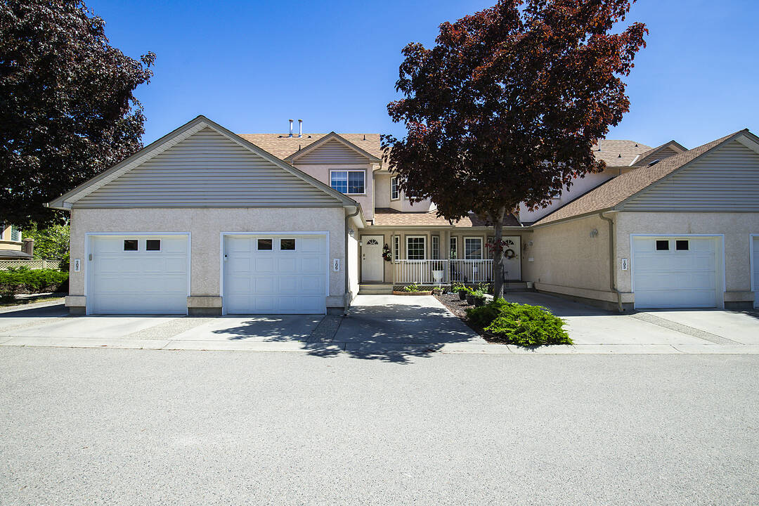 106-321 Whitman Road, Kelowna, British Columbia