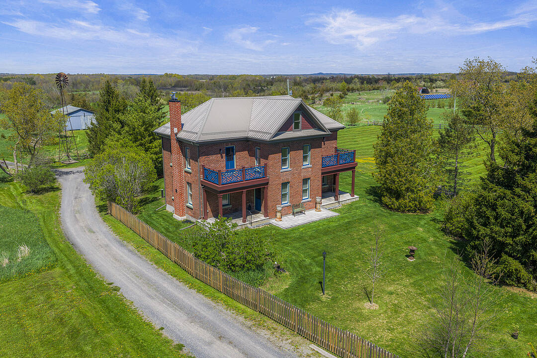 1489 Eden Grove Road, Lansdowne, Ontario