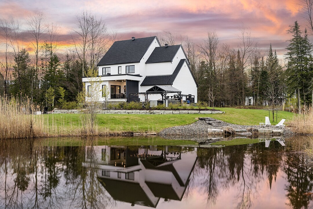 49A Rue St. Andrew, Lac-Brome, Québec