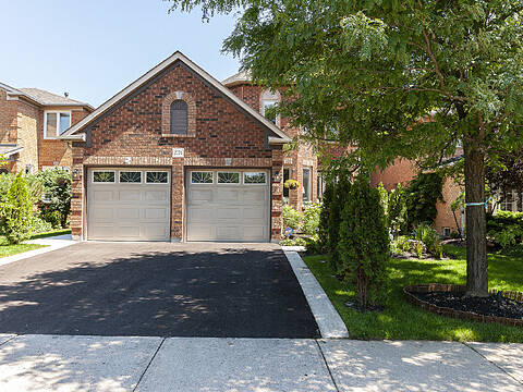 2074 Brays Lane, Oakville