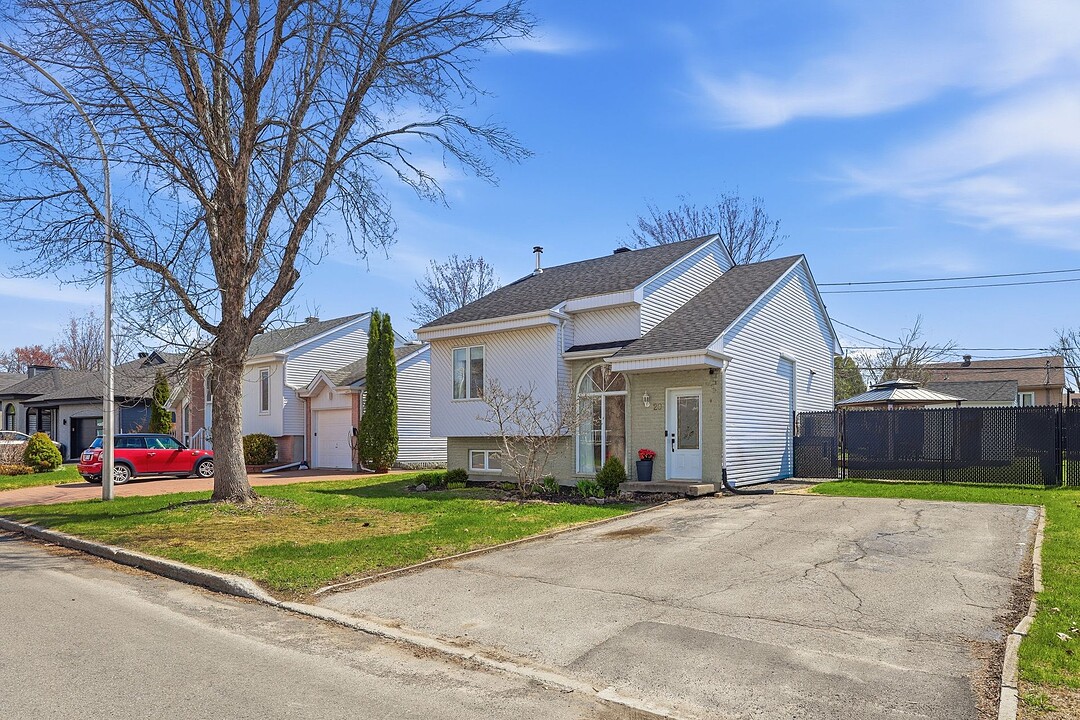 20 Rue Jean-Dallaire, Blainville, Québec