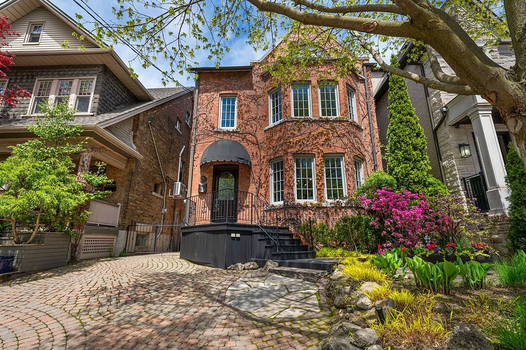34 Belsize Dr, Toronto, Ontario