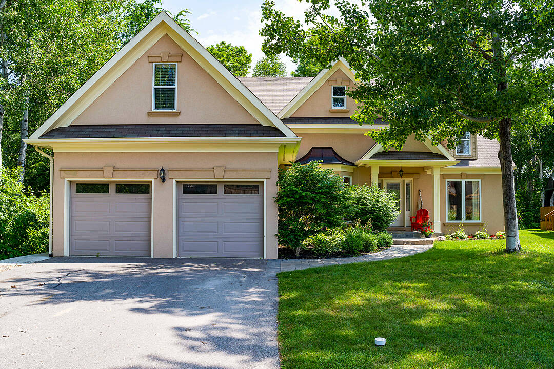 188 Brooker Blvd, Blue Mountains, Ontario