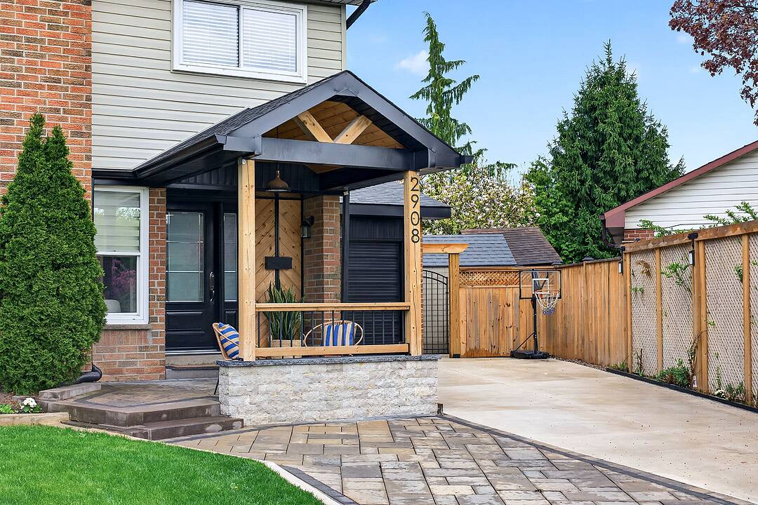 2908 Bramshaw Gdns, Mississauga, Ontario