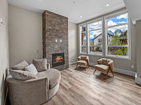 810 7th Street #110, Canmore