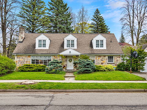 103 Willingdon Blvd, Toronto
