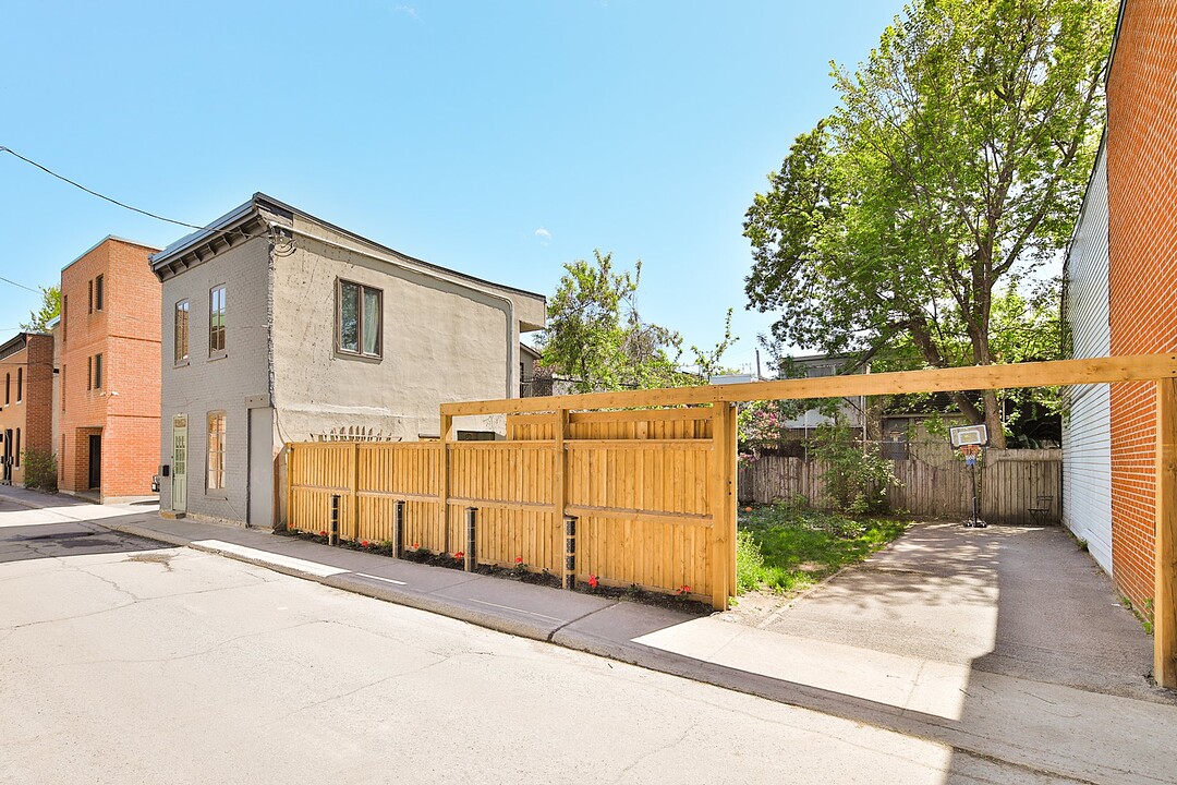 4122 Av. De Chateaubriand, Le Plateau-Mont-Royal, Québec