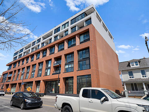 2720 Dundas St W #323, Toronto