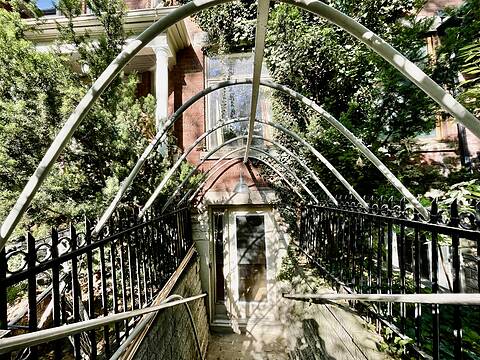 81 Brunswick Ave, Toronto