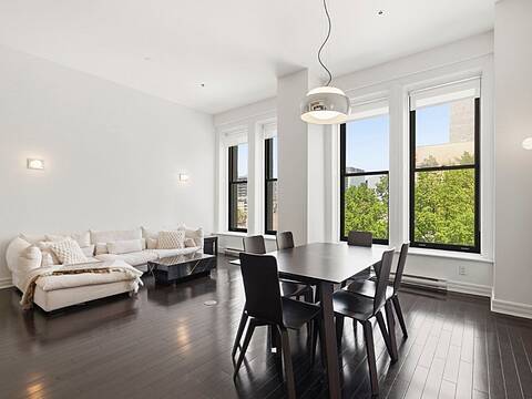 750 Côte de la Place-d'Armes, Apt. 42, Ville-Marie