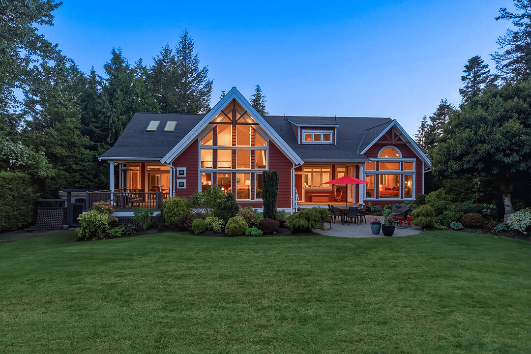 3949 Valhalla Lane, Saanich, British Columbia