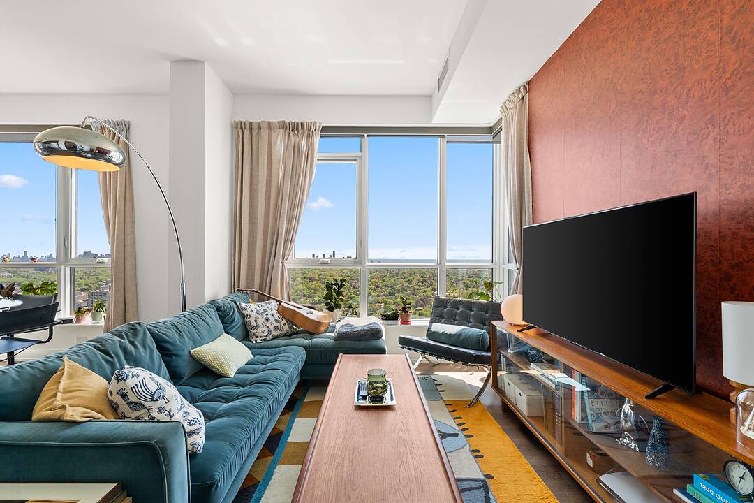 9 Mabelle Ave #PH 22, Toronto, Ontario