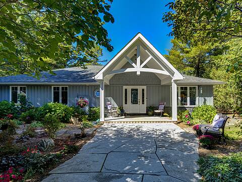 1036 River Road E, Wasaga Beach